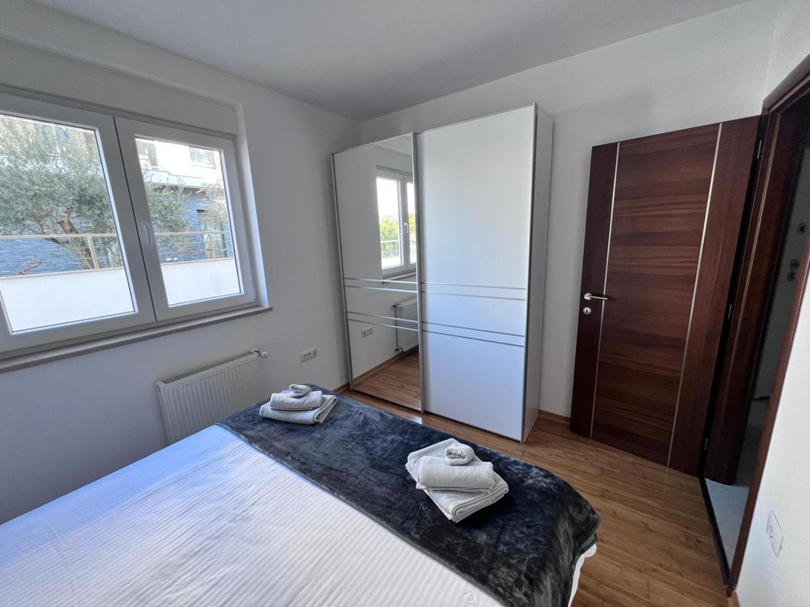 Seascape Residence Pjescana Uvala Exteriör bild